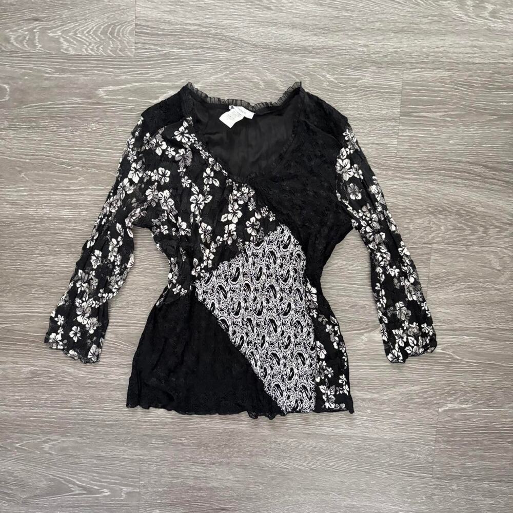 Early 2000s whimsigoth black and white top